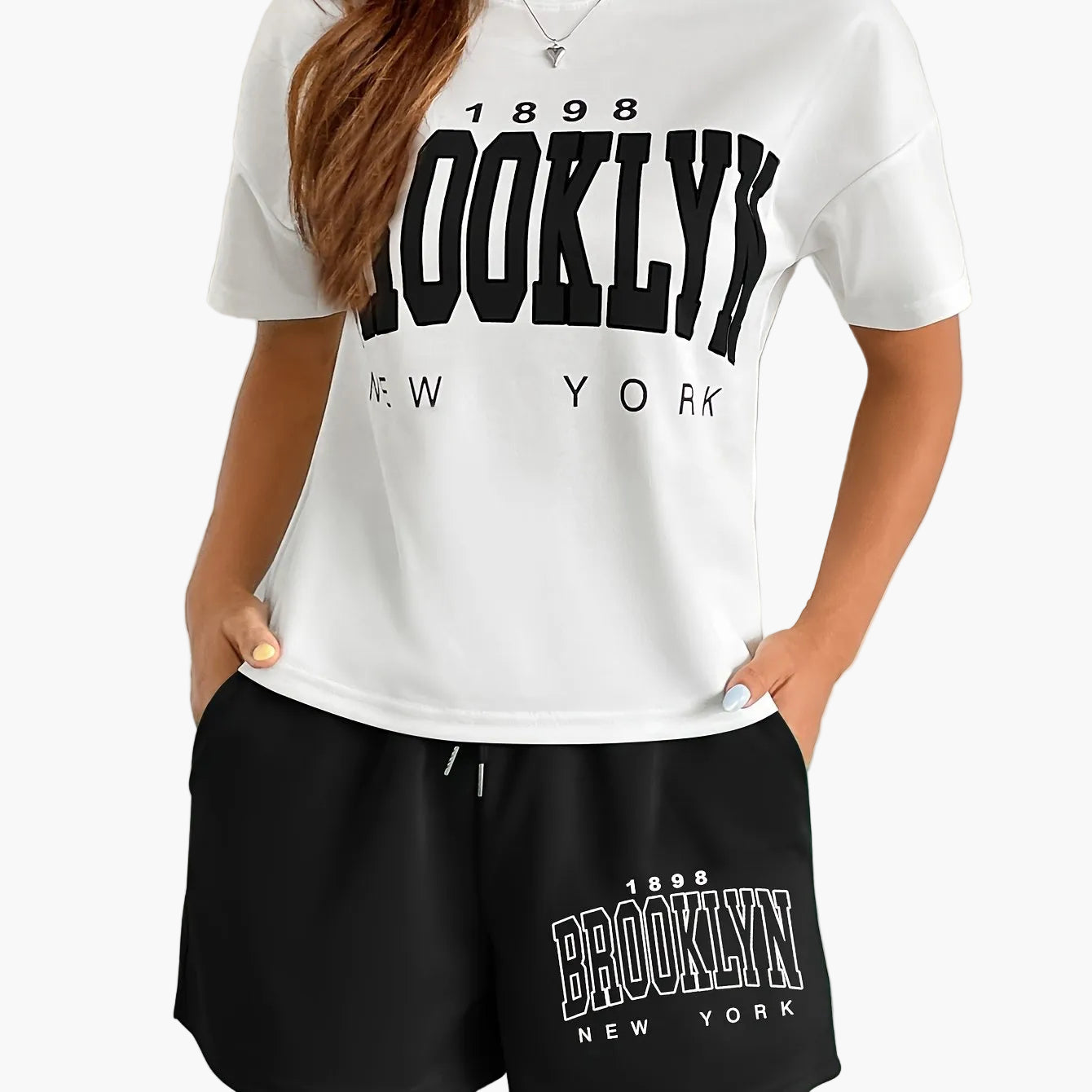 Damen Streetstyle Zweiteiler Set – Brooklyn New York Print T-Shirt und Shorts, Urban Freizeit Outfit