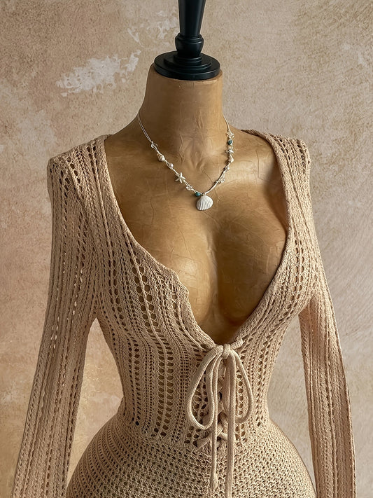 Damen Boho Strick Einteiler mit Schnürung und tiefem Ausschnitt – Perfekt für Strand & Urlaub