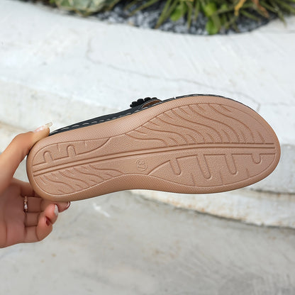 Damen Casual Zehentrenner Sandalen mit Keilabsatz und Blumenapplikation – Bequeme Sommerschuhe für Freizeit