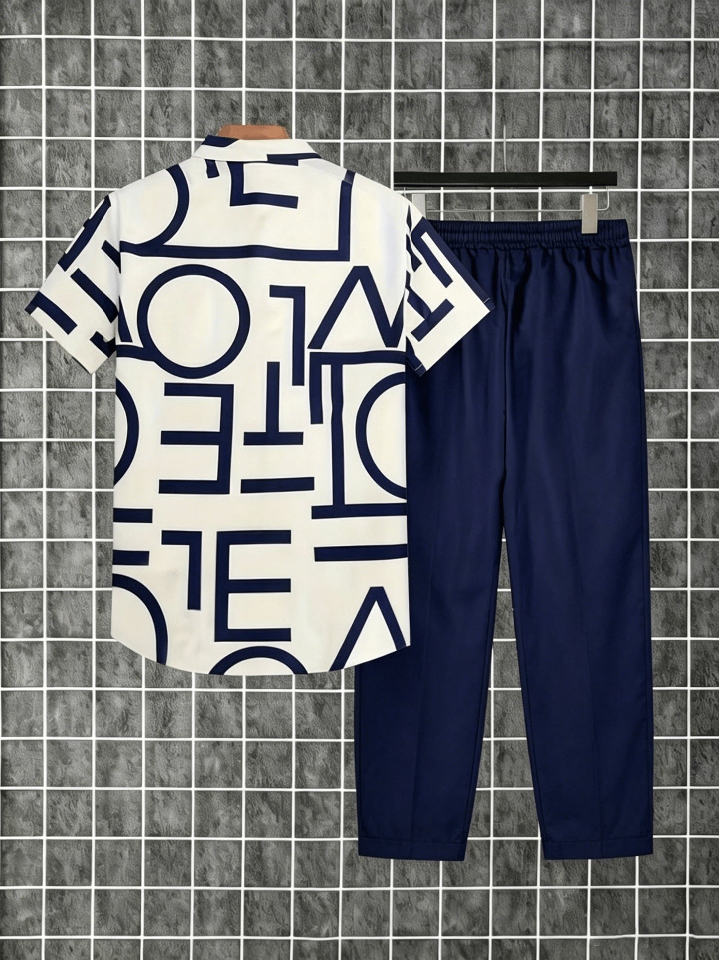 Herren Zweiteiliges Set – Modernes Streetwear Outfit mit Grafikhemd und Jogginghose