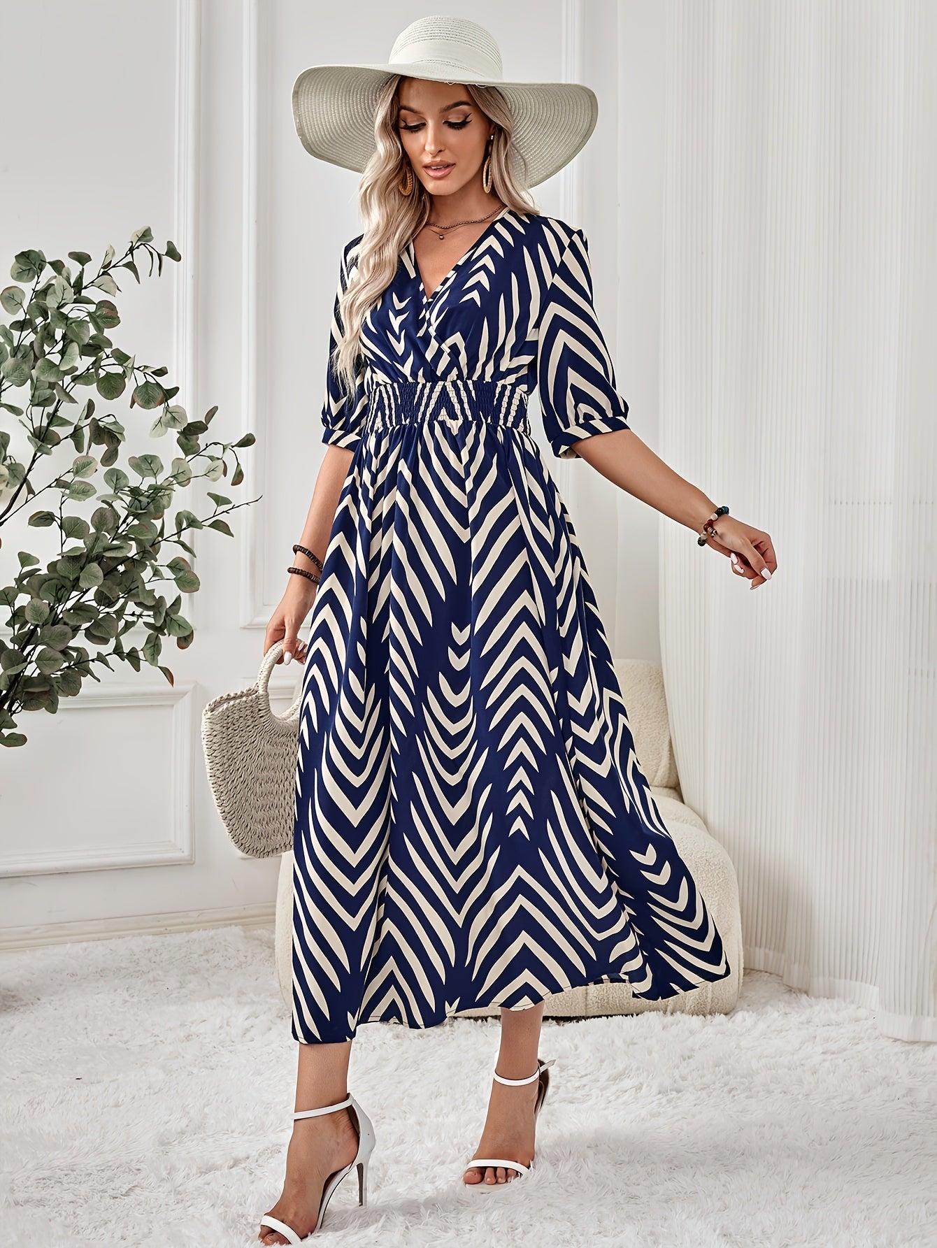 Damen Maxikleid mit Chevron-Muster und Wickeloptik – Eleganter Look für Alltag und besondere Anlässe