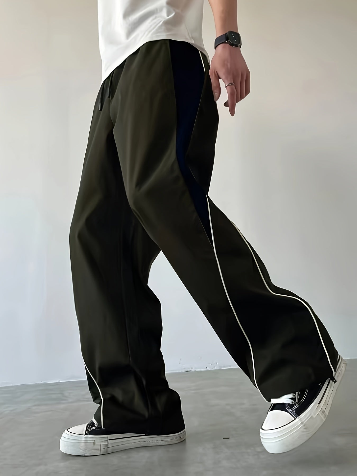 Herren Weit Bein Streetwear Trainingshose mit Kontrastelementen – Sportlicher Freizeit-Look