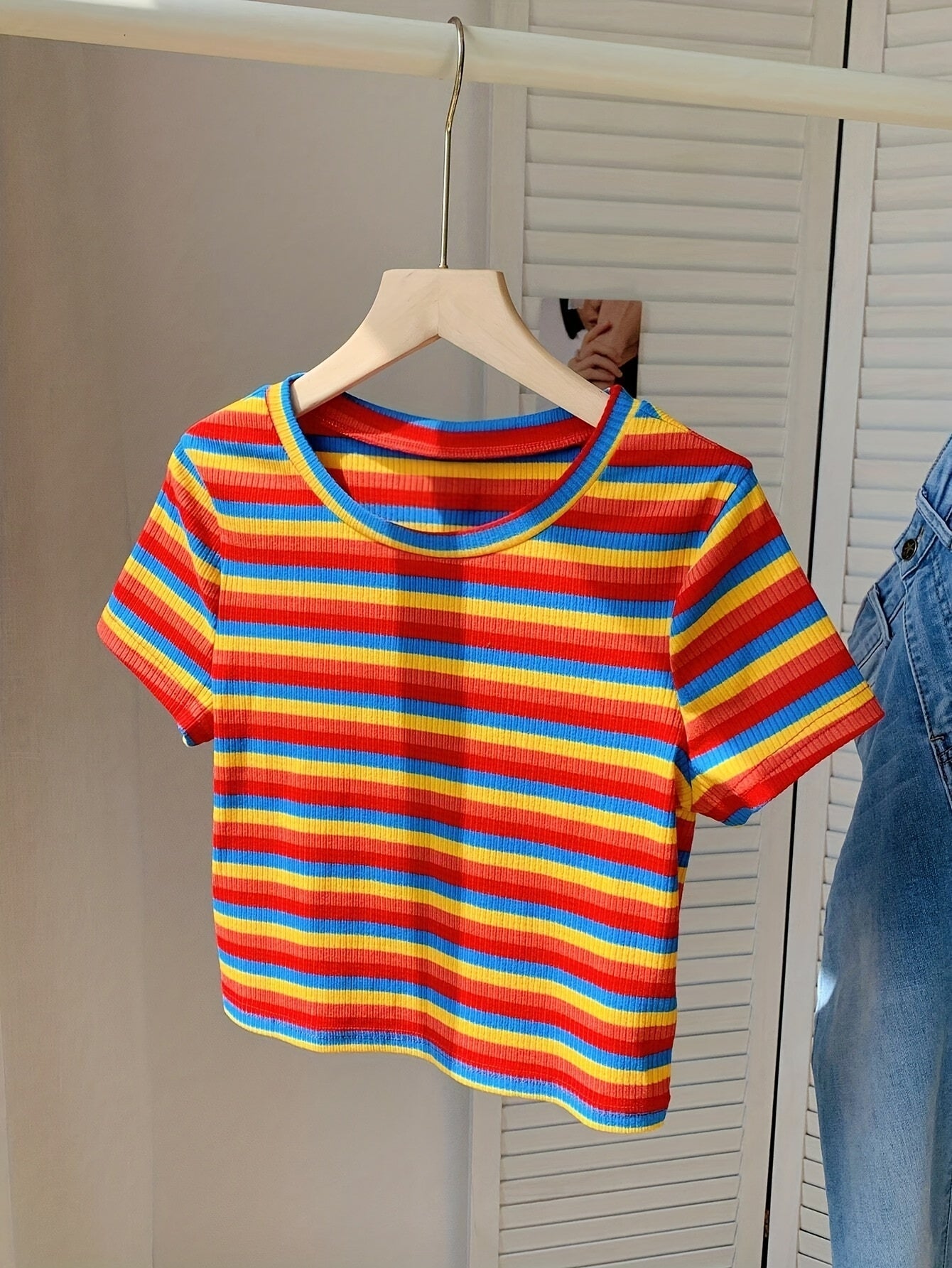 Damen Modernes Streifen-Rippstrick T-Shirt – Kurzarm, Lässiger Streetstyle