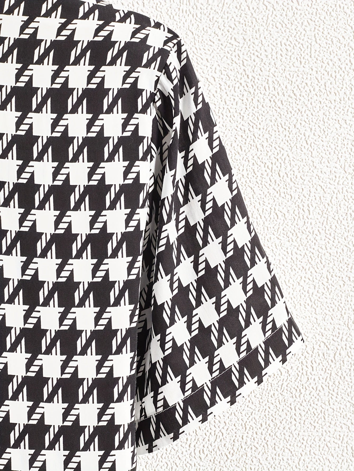Herren Kurzarm Resort-Hemd mit geometrischem Muster – Modernes Freizeitshirt für stilbewusste Outfits