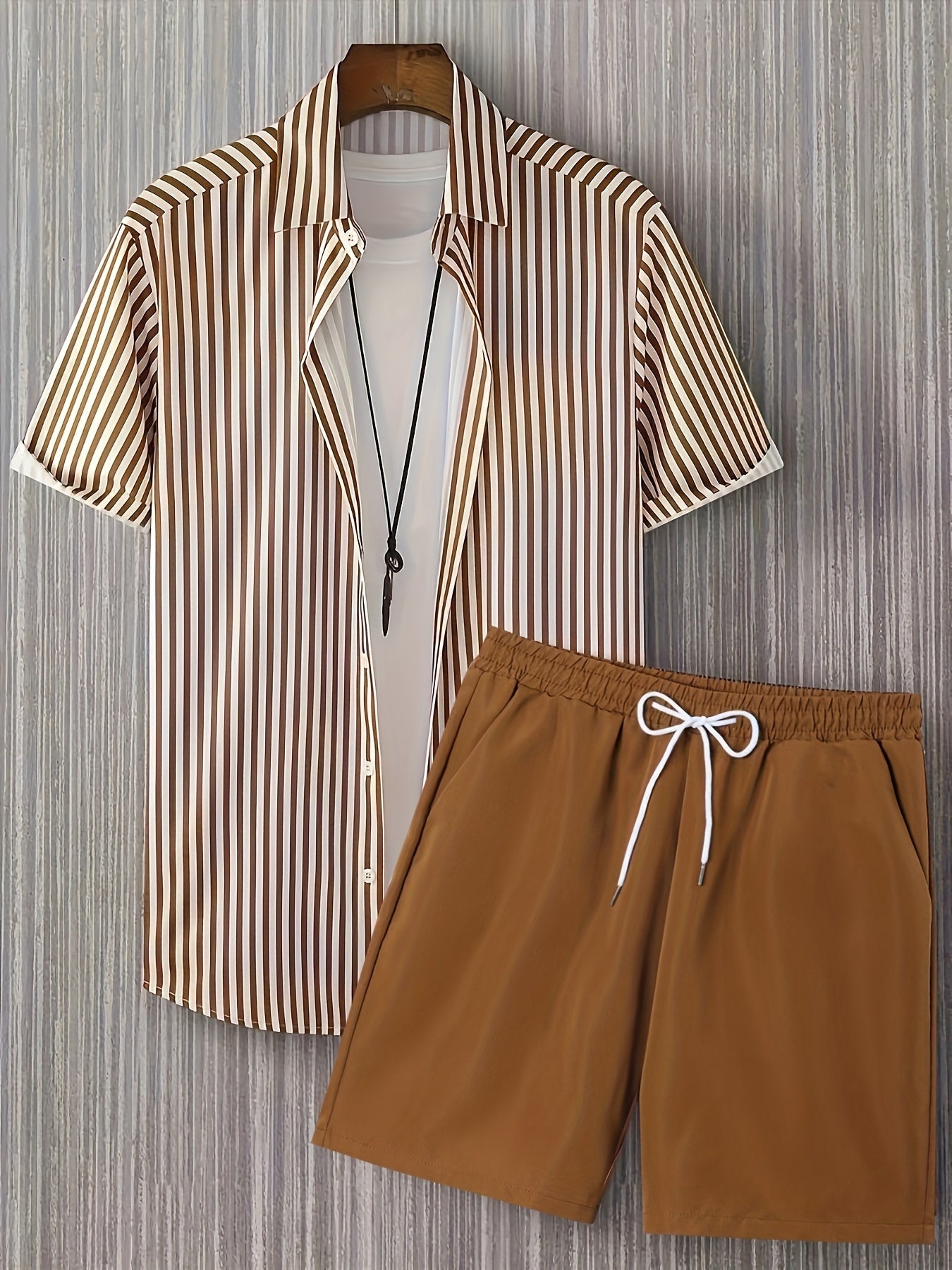 Herren Freizeit Set – Gestreiftes Hemd mit Shorts, Moderner Sommer-Look