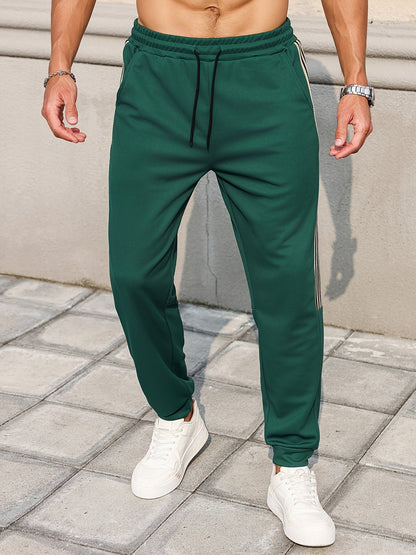 Herren Jogginghose mit sportlichen Seitenstreifen – Moderner Freizeitstil