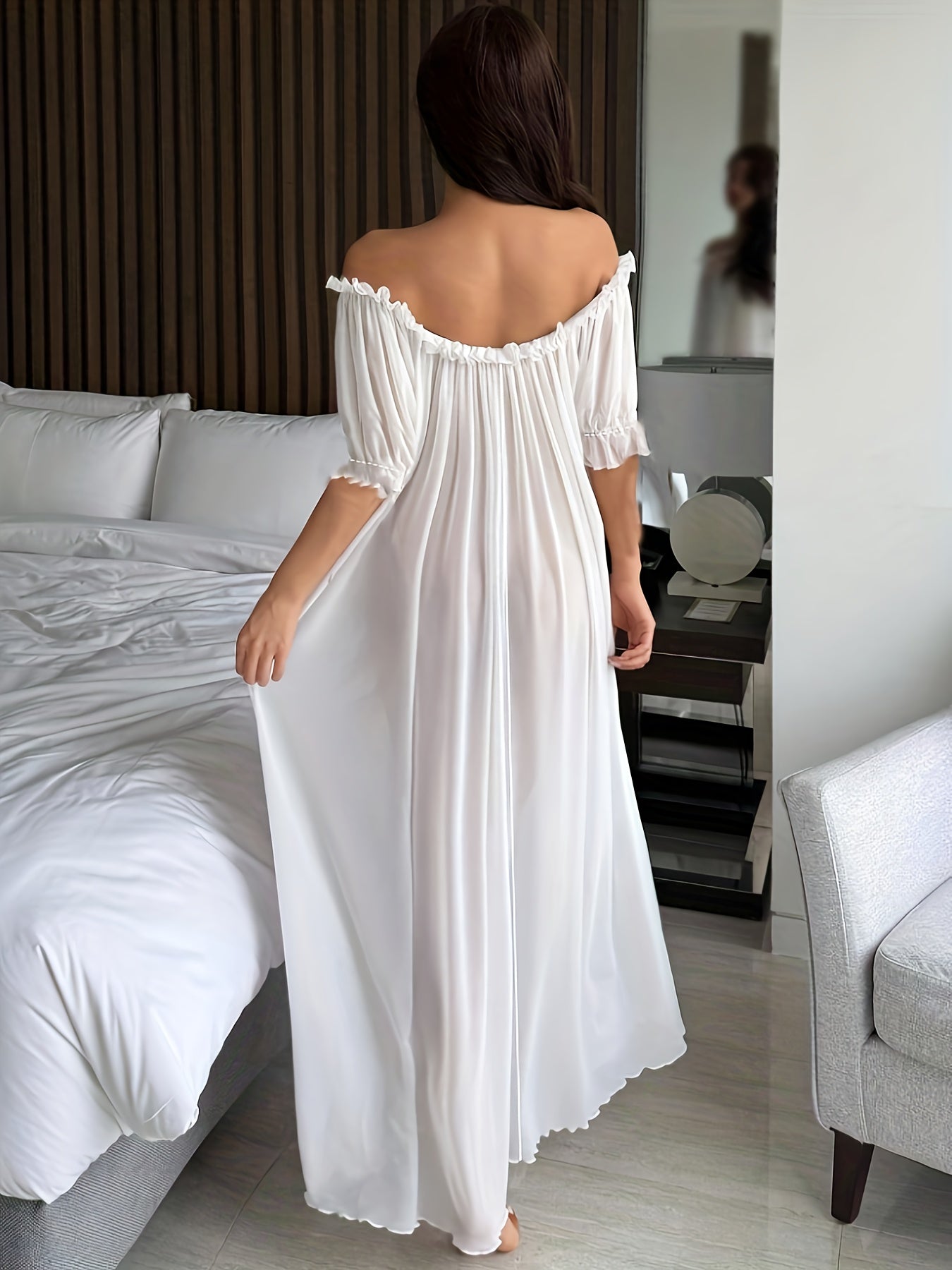 Damen Elegantes Off-Shoulder Nachthemd mit Rüschen – Luftiges Maxikleid für gemütliche Nächte