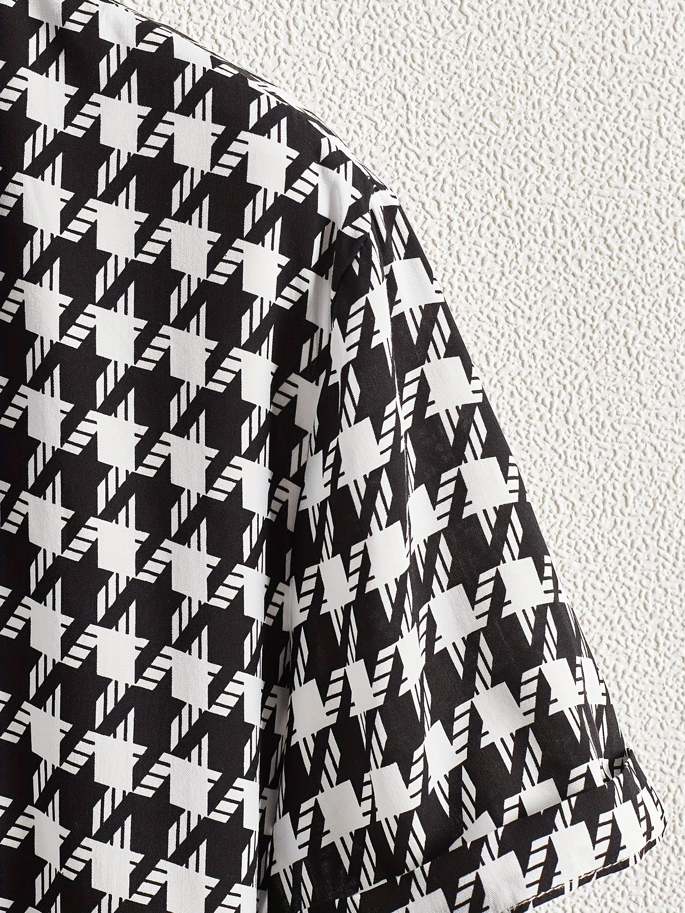 Herren Kurzarm Resort-Hemd mit geometrischem Muster – Modernes Freizeitshirt für stilbewusste Outfits