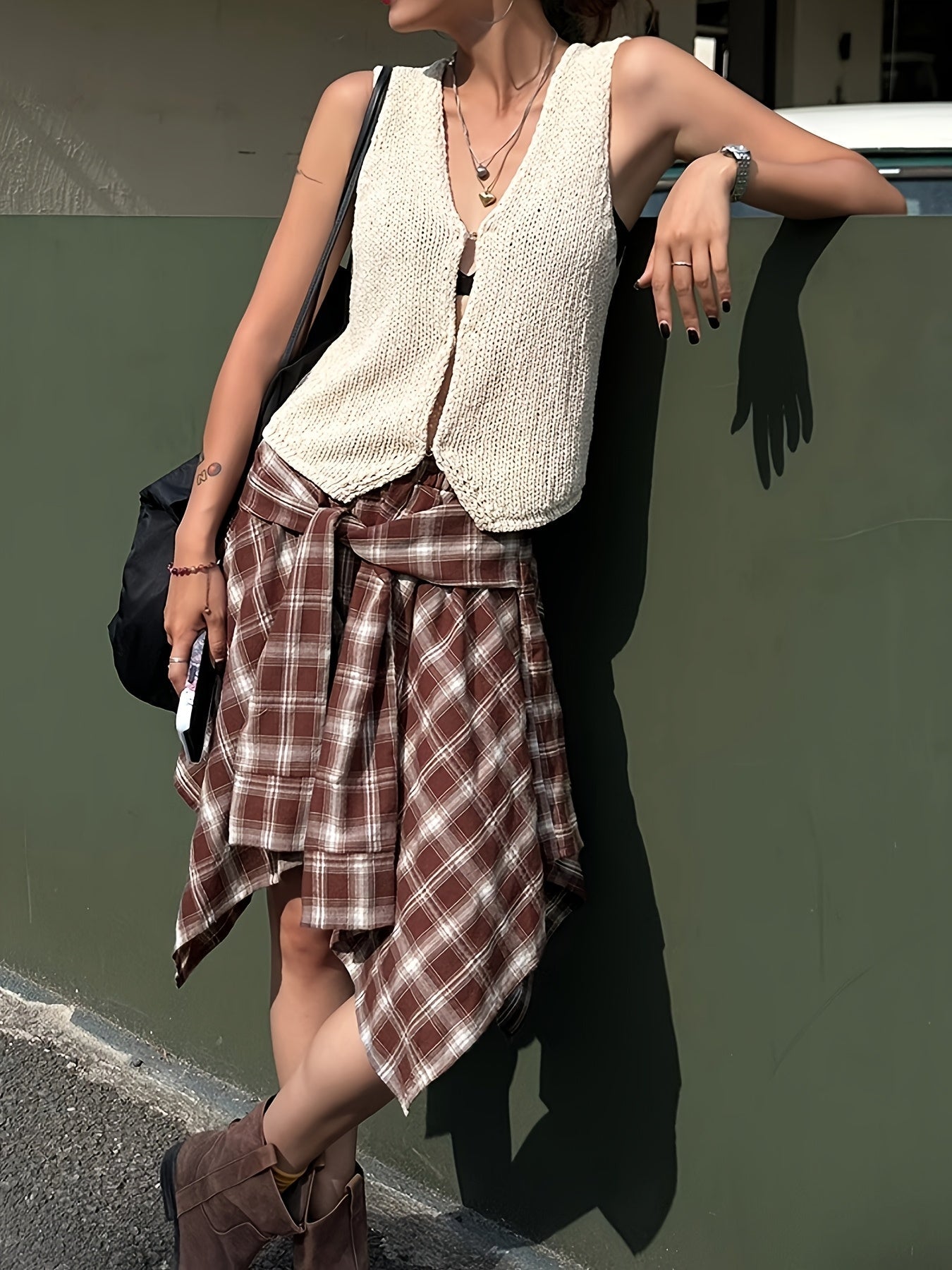 Damen Asymmetrischer Streetstyle-Rock mit Karo und Knotendetail – Urbaner Freizeitlook