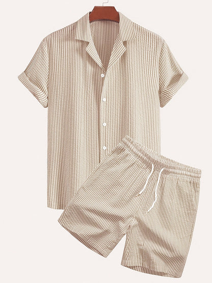 Herren Set Kurzarm Hemd und Shorts mit Streifen – Modernes Strandoutfit für Freizeit und Urlaub