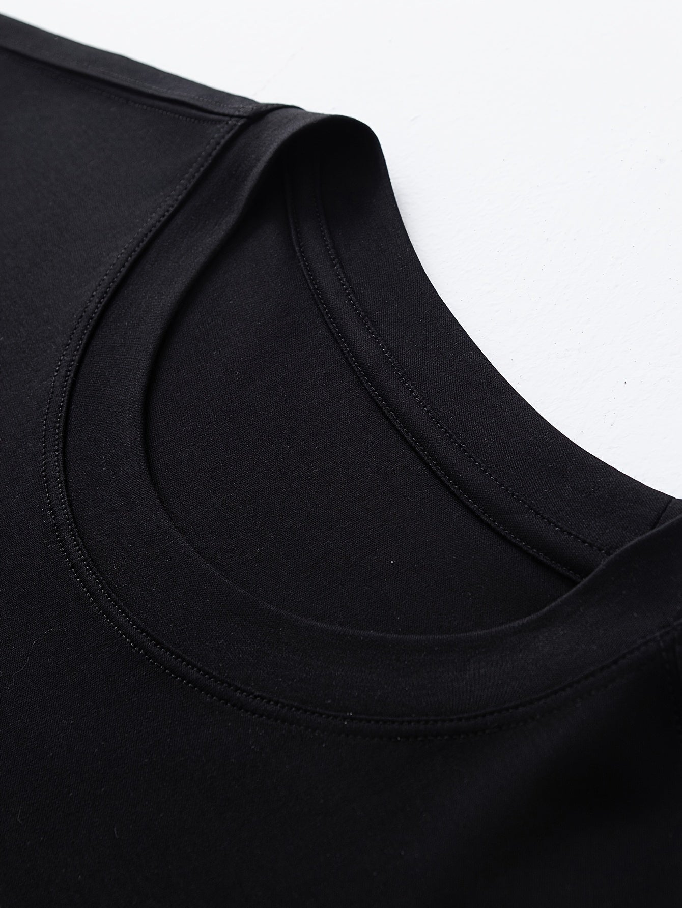 Herren T-Shirt mit minimalistischem „whatever“-Print, modern & casual, ideal für Alltag und Freizeit