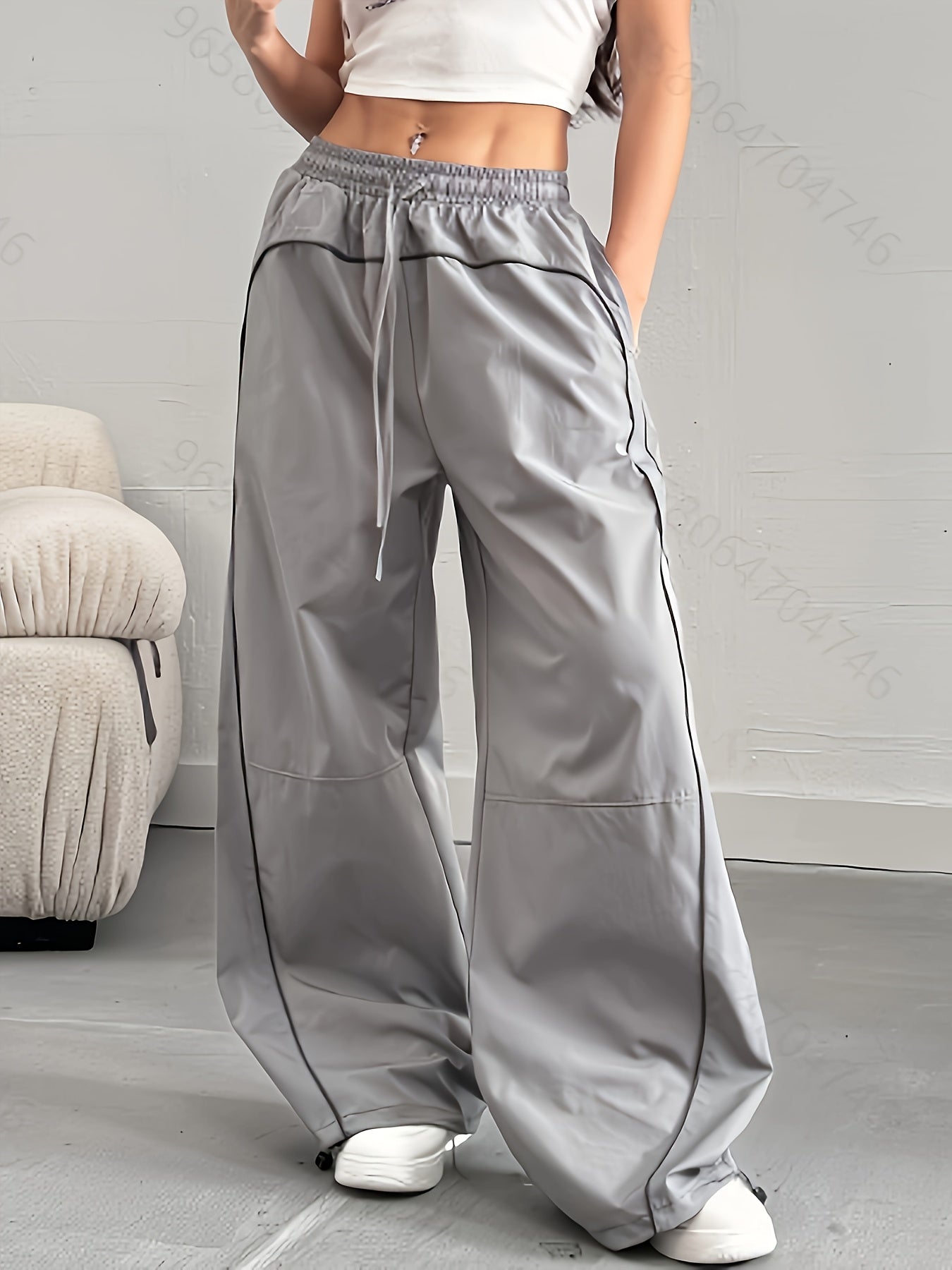 Damen Weite Streetwear Jogginghose mit Paspelierung – Urbaner Freizeitstil