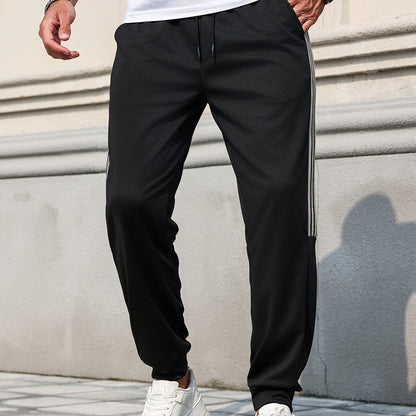 Herren Jogginghose mit sportlichen Seitenstreifen – Moderner Freizeitstil