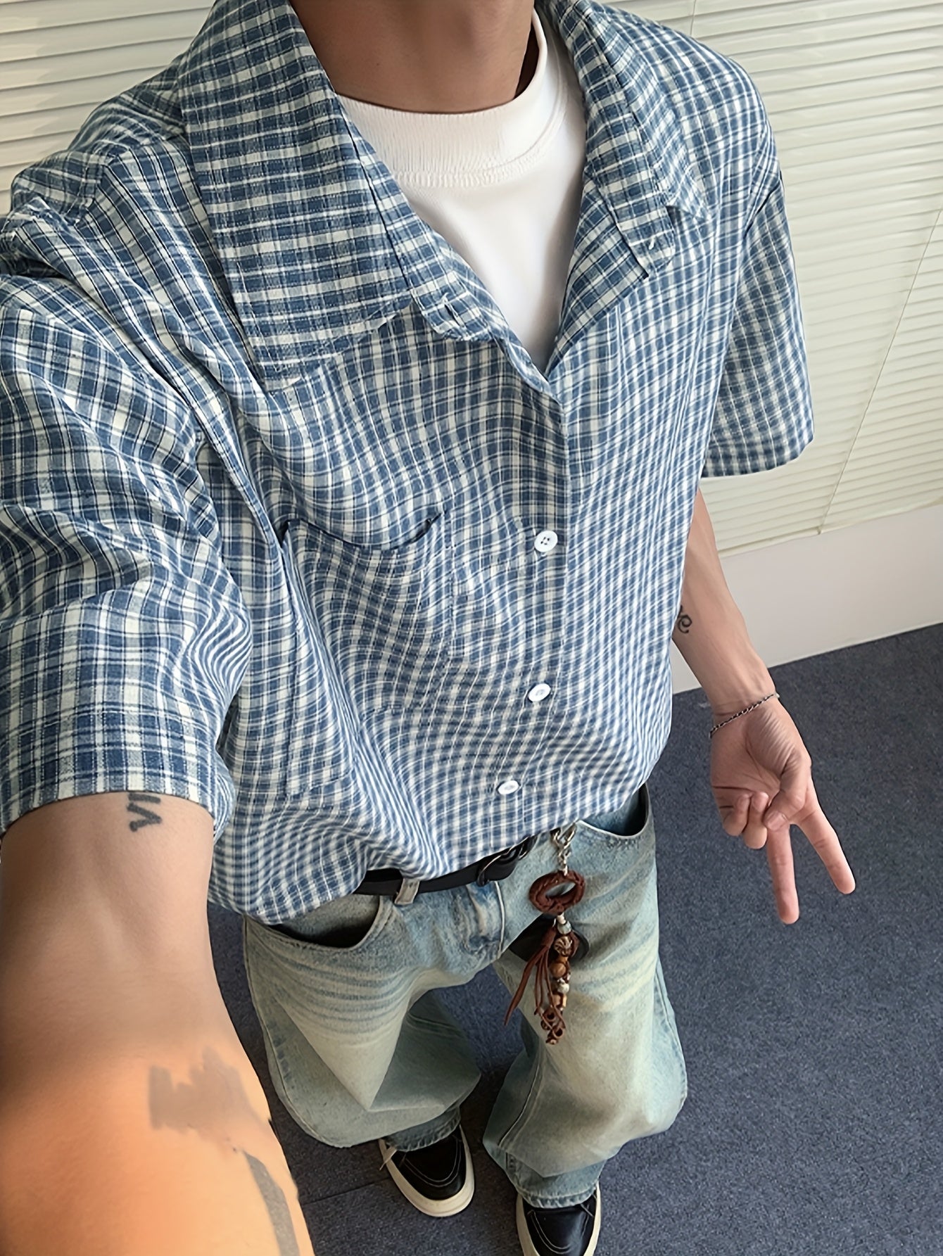 Herren Kurzarm Freizeithemd im karierten Oversize-Look – Lässiger Style für Alltag und Freizeit