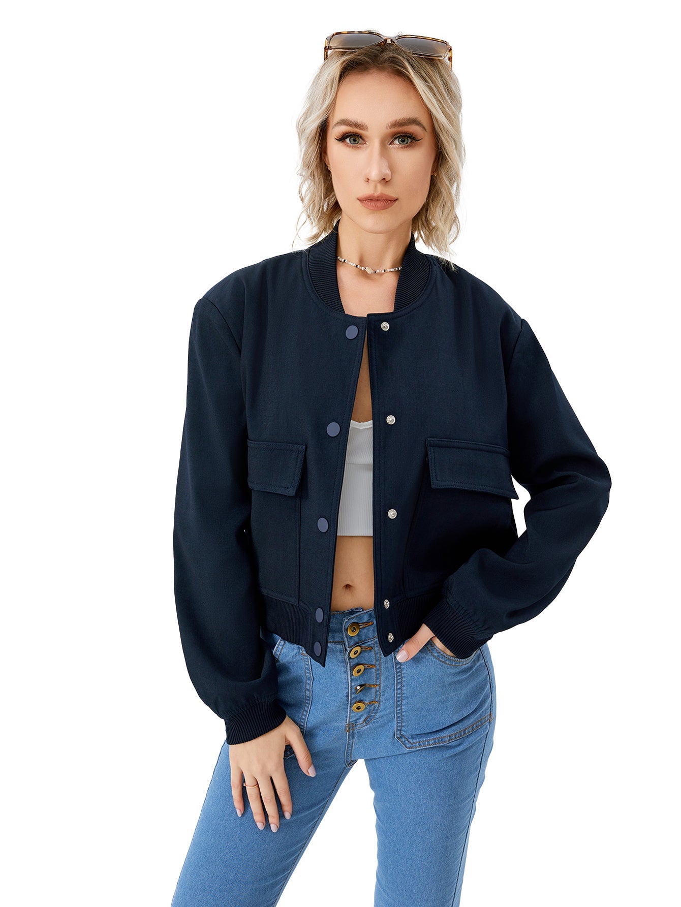 Nicole – Leichte Damenbomberjacke im Cropped-Design