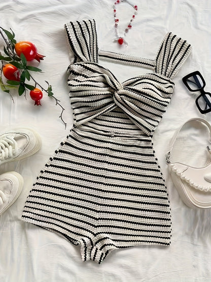 Damen Strick-Romper mit Streifen und Twist-Front – Modischer Einteiler für Freizeit & Sommer