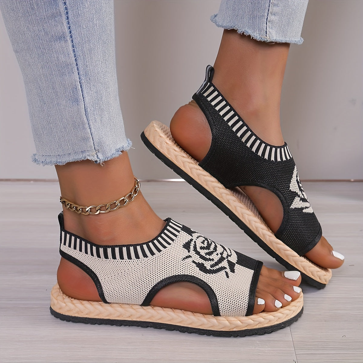 Damen Freizeit Sandalen mit Blumenmuster – Bequeme Sommerschuhe im modernen Strick-Look