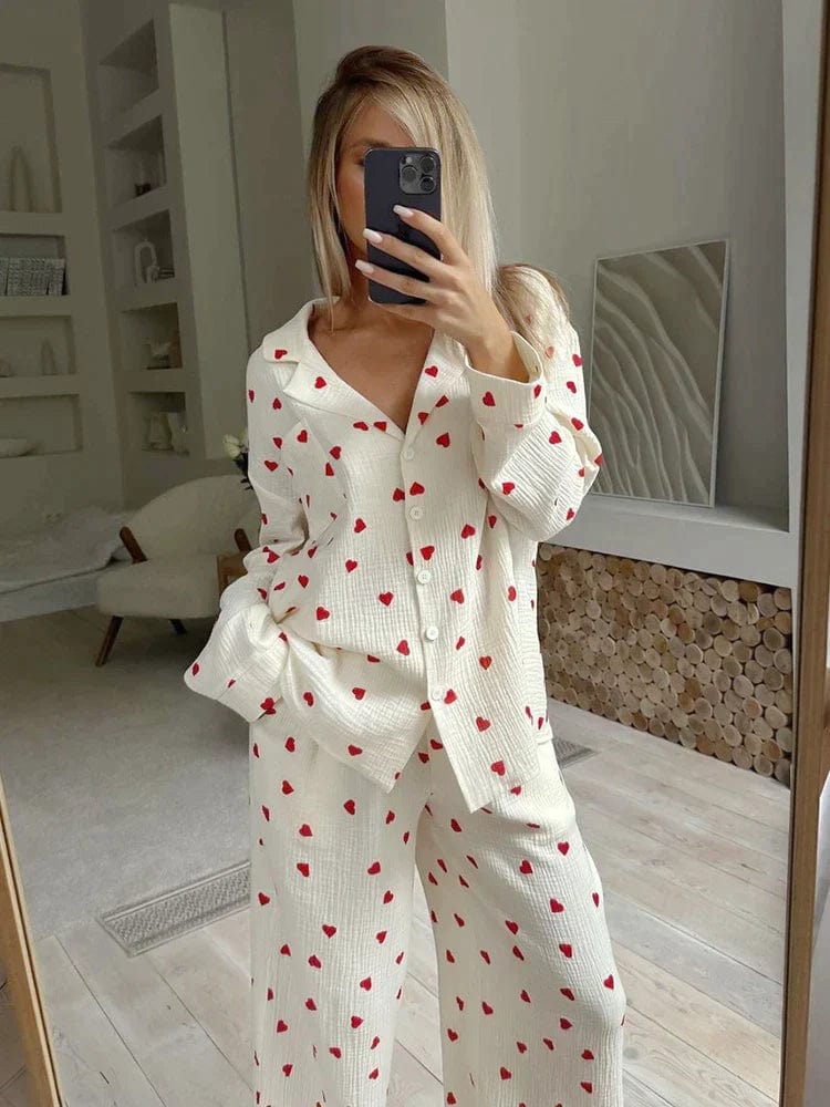 Damen Pyjama Set mit Herzmuster – Stilvolles Schlafanzug-Set für gemütliche Nächte
