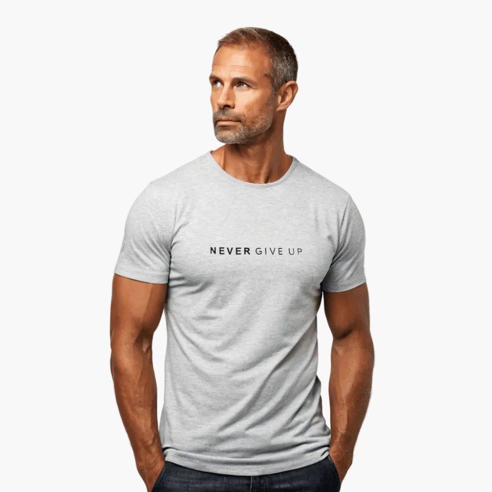 Herren Motiv T-Shirt "Never Give Up" – Motivationsshirt für Alltag & Sport