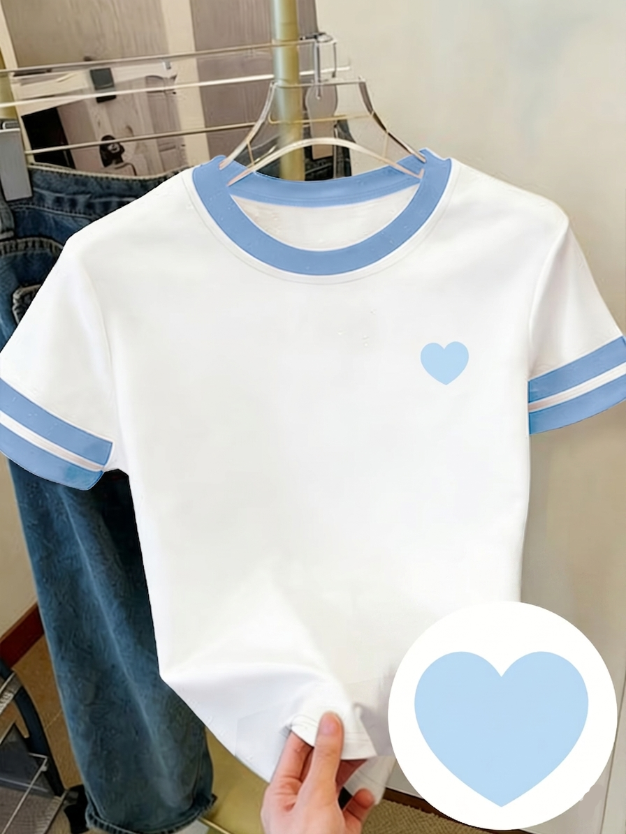 Damen T-Shirt mit Herz-Print und Kontraststreifen – Casual Streetwear Style